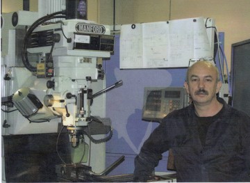 Michael Zagniotov - Precision toolmaker, miller, turner and fitter with over 35 years of experience in engineering